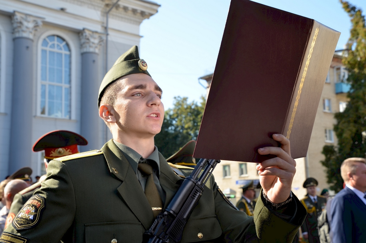 Верность воинской присяге. Присяга. Военная присяга. Присяга солдата. Верность родине.