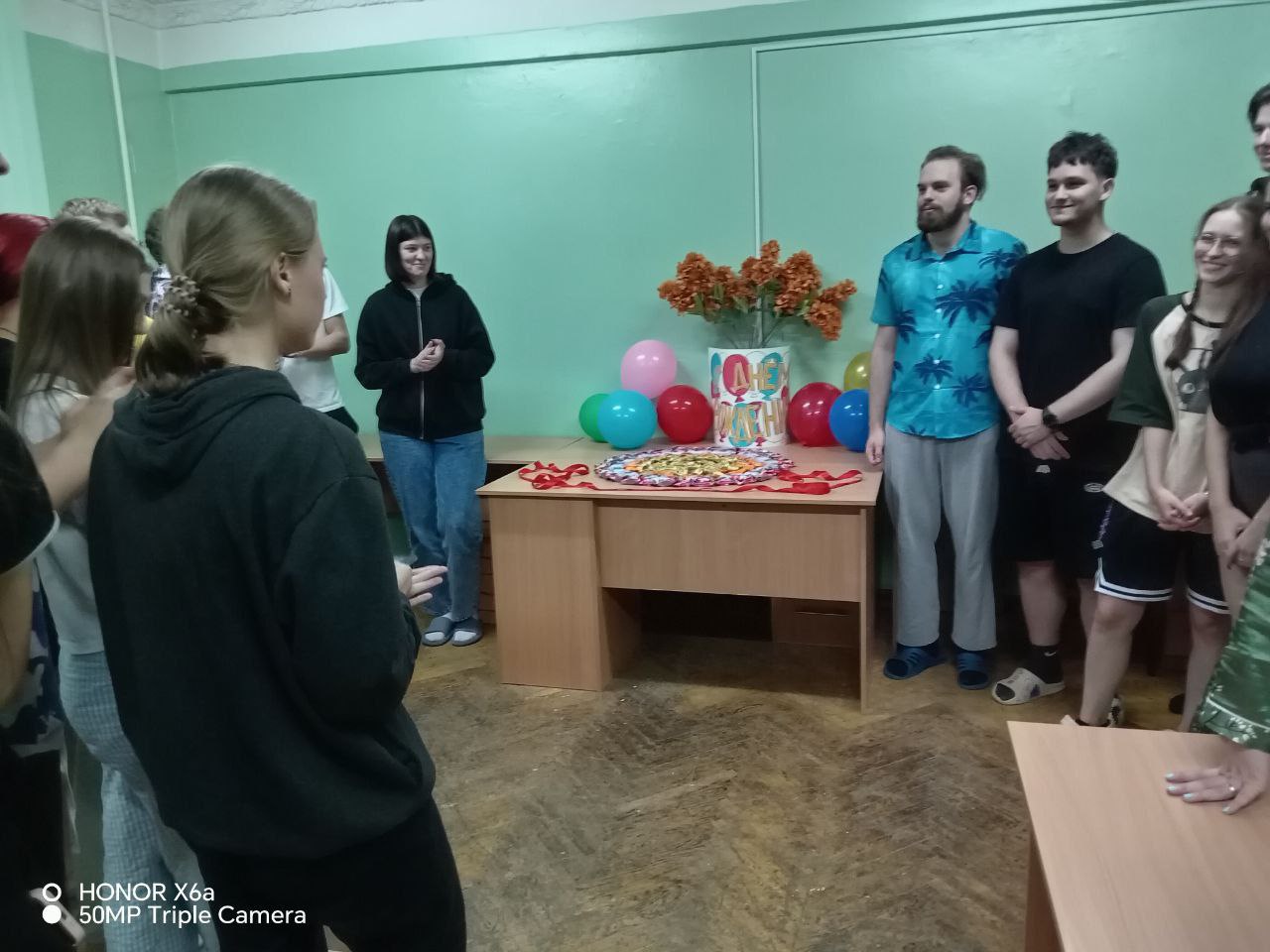22